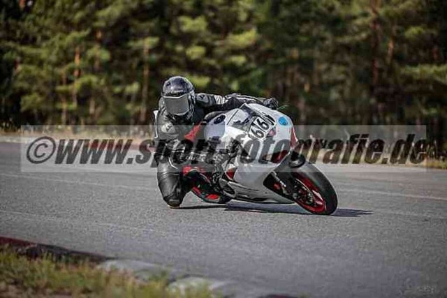 pubi2044 | Professionelle Fotos von Sportveranstaltungen, aber auch Hochzeiten und anderen Events. - Realisiert mit Pictrs.com