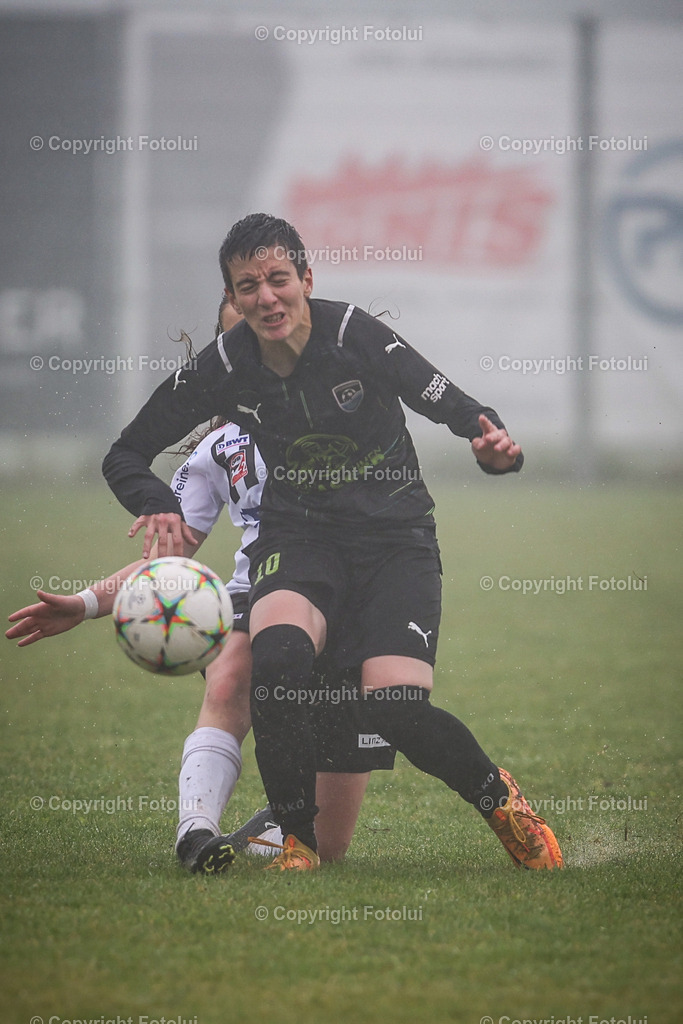 A-BINDER_20240601_0049 | St.Stefan,AUSTRIA,01.June.24 - SOCCER - Zaunergroup OOE Ladies Cuo, LASK vs FCPS. Image shows Lisa Eisner(Kematen) and Johanna Hauhart (LASK).Photo: Sportmediapics.com/ Manfred Binder
