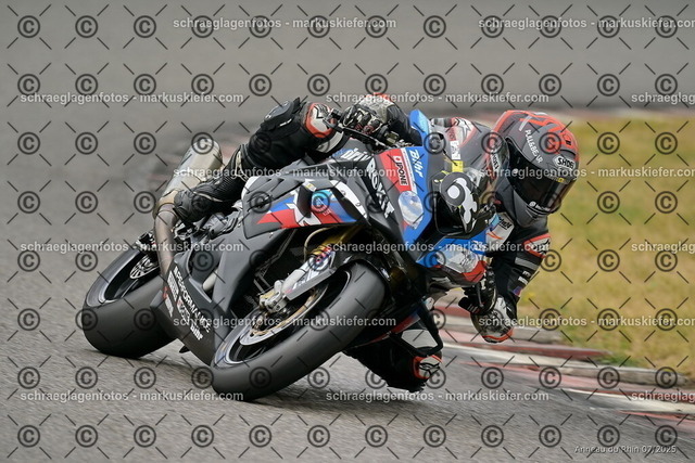 25bt05-1005 | markuskiefer.com - Realisiert mit Pictrs.com