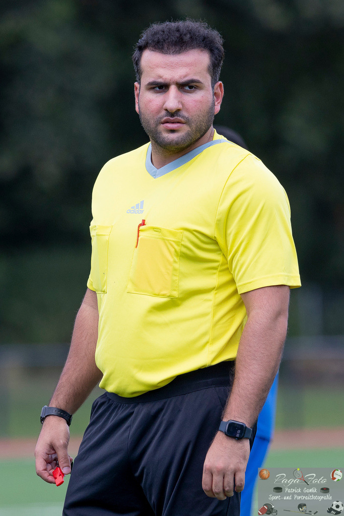 Testspiel: Spvgg. 03 Fechenheim - Türk Gücü Friedberg, 13.07.2024 | Bekir Yalcin (Schiedsrichter), Spvgg. 03 Fechenheim - Türk Gücü Friedberg, Frankfurt am Main, Sportanlage Birsteiner Straße, 13.7.2024 - Realisiert mit Pictrs.com