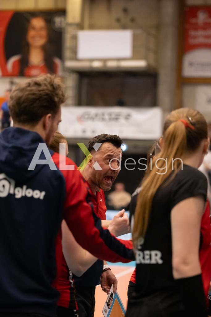 Volleyball I Frauen I Saison 2025-2026 I Volleyball NLA | Women I  Playoffs Finals 2/5 I  VC Kanti Schaffhausen - viteos NUC I  10.04.2026 | Nicki Neubauer - Realisiert mit Pictrs.com