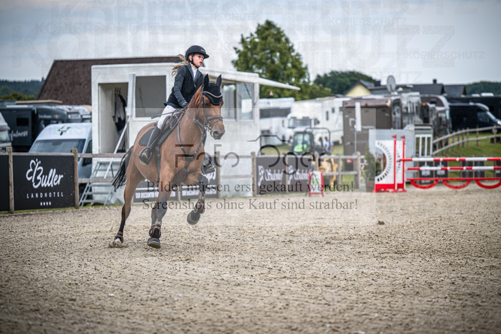 DOS_4656 | Entdecke hochwertige Reitturnierfotos von Foto Oger. Professionell, emotional und authentisch – jetzt Lieblingsmomente im Shop bestellen.Deutschlandweite Turnierfotografie. - Realisiert mit Pictrs.com