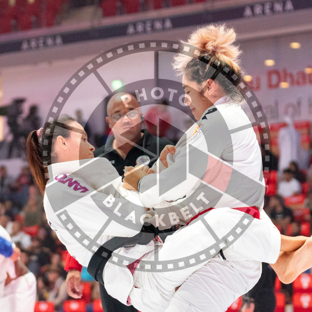 20231109PBB3870 | Fighters compete during the AJP World Professional Championship in the Mubadala Arena in Abu Dhabi, Arab United Emirates, on November 9, 2023.