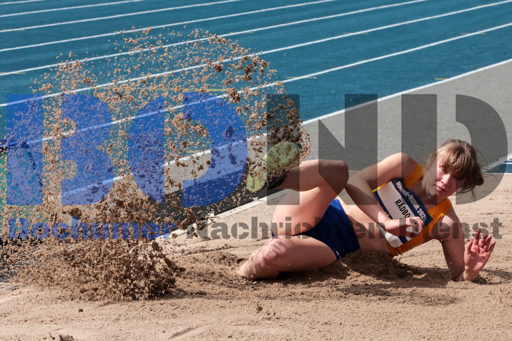 SES_RRGLAT20250721-26 | bond - Realisiert mit Pictrs.com