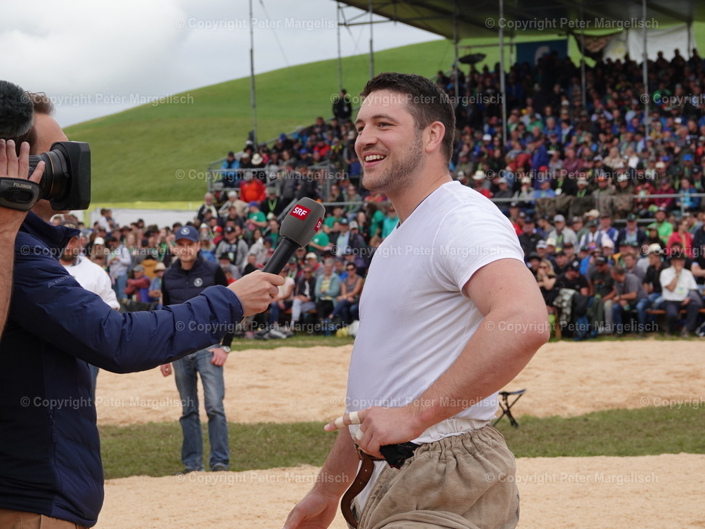 DSC08134 | Schwingen - Realisiert mit Pictrs.com