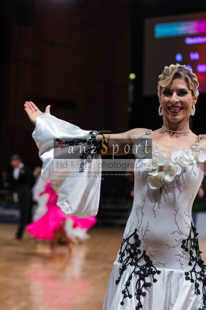 20250821_WDSF-SenI-Std-R1_4363 | Tanzsportbilder, Standardtanz, Lateintanz, WDSF, DTV, LTVB, dancecomp, goc, hessen tanzt, blaues band der spree, walzer, tango, wiener walzer, slowfox, quickstepp, samba, rumba, cha-cha-cha, paso doble. jive, hd-kroft photography, turniertanzsport