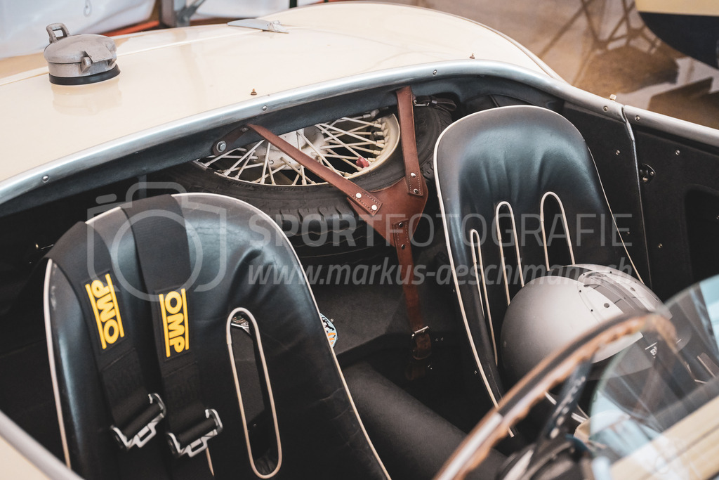 21. Arosa ClassicCar 2025 - 5. September 2025 | Der Austin Healey 100S aus dem Jahre 1955 mit Startnummer 229 von Vic Jacob aus S-chanf (SUI) am Arosa ClassicCar 2025 in der Kategorie Classic Trophy..@arosaclassiccar, @arosa.official, #arosaclassiccar, #arosa, #76curves, #classiccarBild: Sportfotografie Markus Aeschimann | www.markus-aeschimann.ch - Realisiert mit Pictrs.com