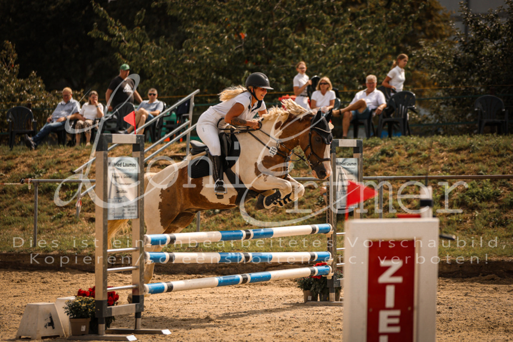 27.SaSpMA00137 | Leoni Ertmer Photography - Realisiert mit Pictrs.com