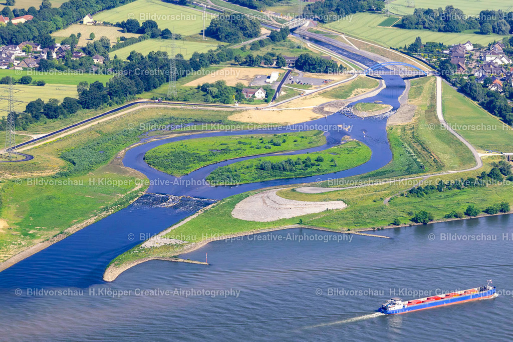 Luftbild Rheinberg-4754 | LuftbildfotografieEmscher Mündung in den Rhein bei Dinslaken im Bundesland Nordrhein-Westfalen - Realisiert mit Pictrs.com
