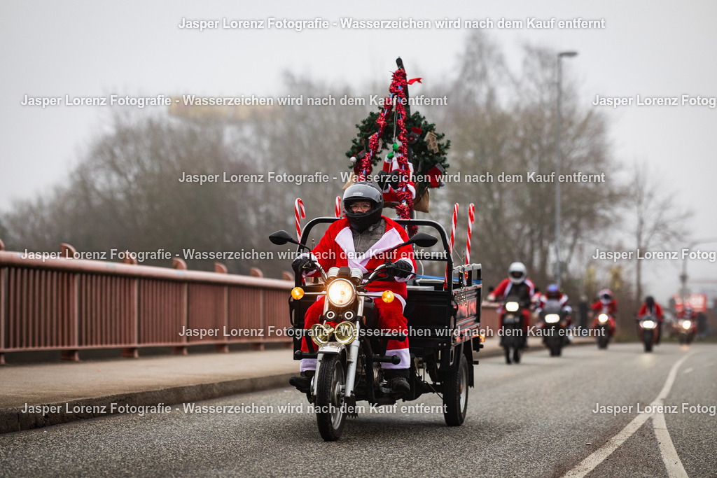 X-Mas Ride I Kiel I 2025 | Jasper Lorenz Fotografie - Realisiert mit Pictrs.com