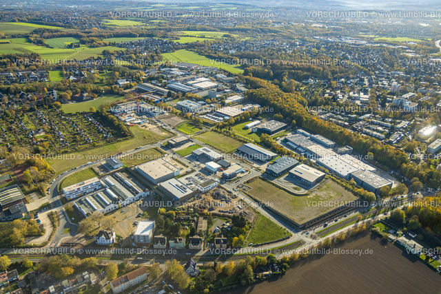 Bochum221100175 | Luftbild, Baustelle und Neubau im Gewerbegebiet An der Salzstraße, Neue Zentralküche des Katholischen Klinikums Bochum und der St. Elisabeth Gruppe, Kleingartenverein Friedlicher Nachbar Bochum-Gerthe, Gerthe, Bochum, Ruhrgebiet, Nordrhein-Westfalen, Deutschland