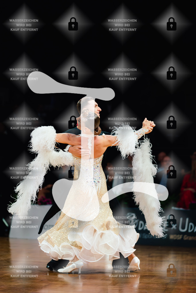 GOC 2025 - WDSF PD Super Grand Prix Standard 10th (7) Matteo Del Gaone _ Ekaterina Utkina (Italy)-2025-08-21-1635 | Webshop for digital downloads and prints of dance sport, event & show photographer Julian Link - Realisiert mit Pictrs.com