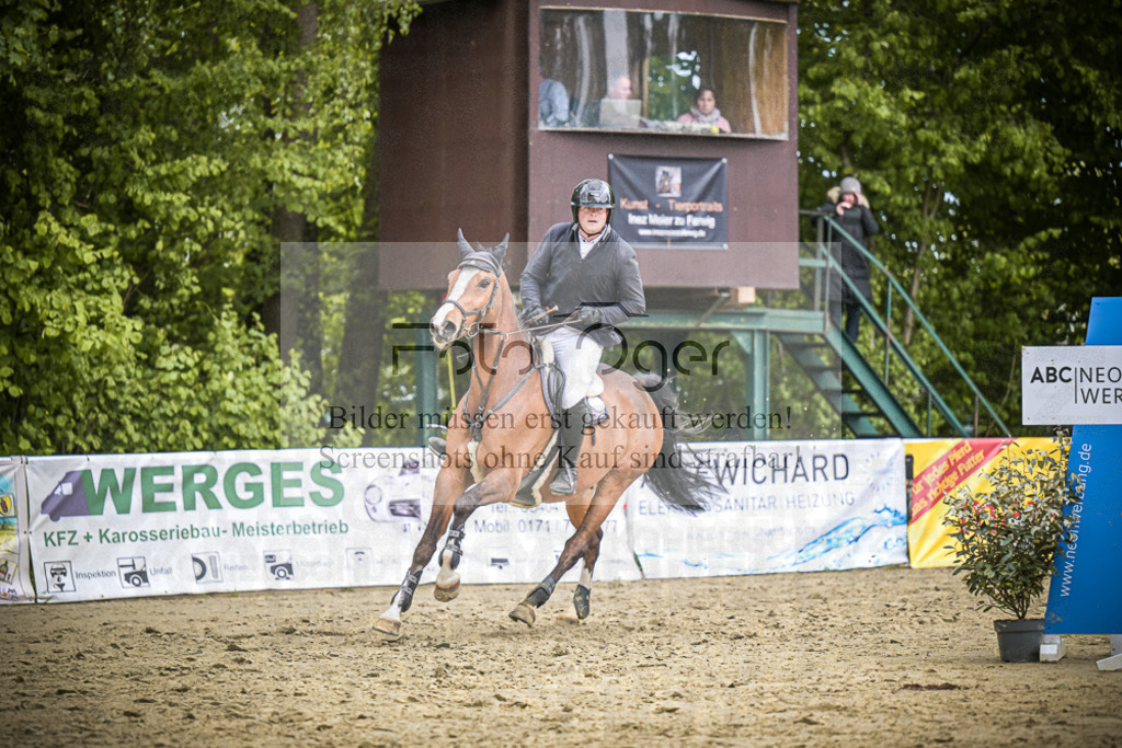 DOS_0725 | Entdecke hochwertige Reitturnierfotos von Foto Oger. Professionell, emotional und authentisch – jetzt Lieblingsmomente im Shop bestellen.Deutschlandweite Turnierfotografie. - Realisiert mit Pictrs.com
