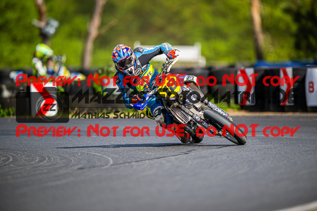 MaZZes_FotoMatrix_220528_3180 | Fotograf Mathias Schmid
Sportfotograf,
Eventfotograf,
Hochzeitsfotograf,
Portraitfotograf