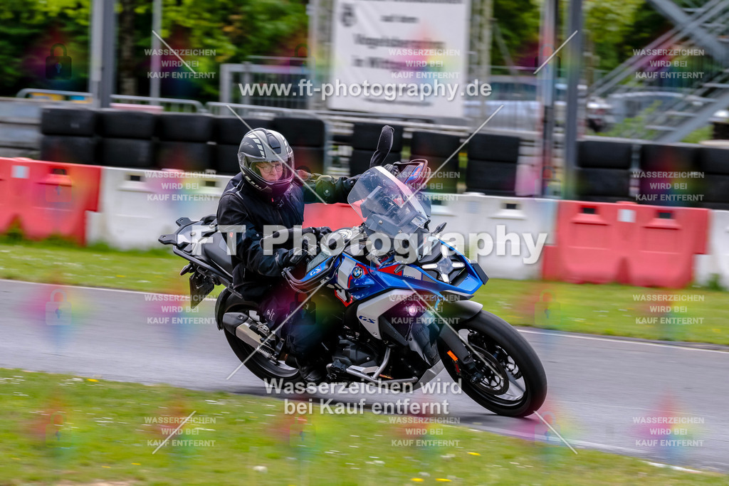 MotoTeamVBK-20837 | Hier findet Ihr Bilder von Touristenfahrten auf der Nürburgring Nordschleife oder von anderen Veranstaltungen die ich besucht habe. Viel Spass beim Durch Schauen 