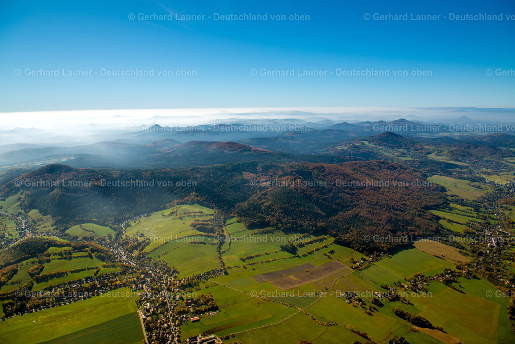 3704565 | WALTERSDORF Zittauer Gebirge, 15.10.2017 Forstgebiete in einem Waldgebiet  in Waltersdorf im Bundesland Sachsen, Deutschland // Forest areas in  in Waltersdorf in the state Saxony, Germany Foto: Gerhard Launer