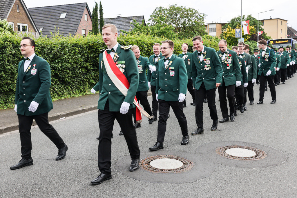 top-top.de 240531-055 | Foto, Video, Fotografie, Videografie, Fotobox, DJ, Discjockey, Musik, Musikbox, Veranstaltung, Photobooth, Amazon, Ebay, Buchtipp, Bestseller, Autor, Verlag, Buch, Wesel, Hamminkeln, NRW, Dinslaken, Rees, Drohne, Hochzeit, Party, Fotobox, Wesel, Fotograf