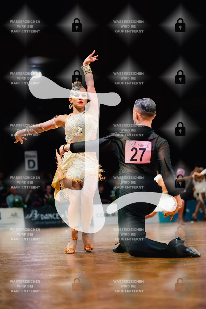 GOC 2025 - WDSF GrandSlam Latin 140th (27) Dennis Deiloff _ Sabrina Deiloff (Germany)-2025-08-23-1537 | Webshop for digital downloads and prints of dance sport, event & show photographer Julian Link - Realisiert mit Pictrs.com