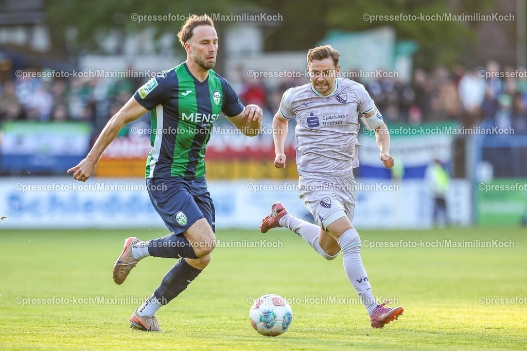 xKWIx08052601004 | 2026.05.08, xkwix, Fußball, Regionalliga West, FC Gütersloh -  VfL Bochum II, Heidewaldstadion (Ohlendorf Stadion im Heidewald), 33.Spieltag, Saison 2025 / 2026: Julius Langfeld (FC Gütersloh #10) im Zweikampf gegen Nicolas Abdat (VfL Bochum II #15)  DFB regulations prohibit any use of photographs as image sequences and or quasi-video. Photo: xKamilxWilkowskixPressefotoKochx