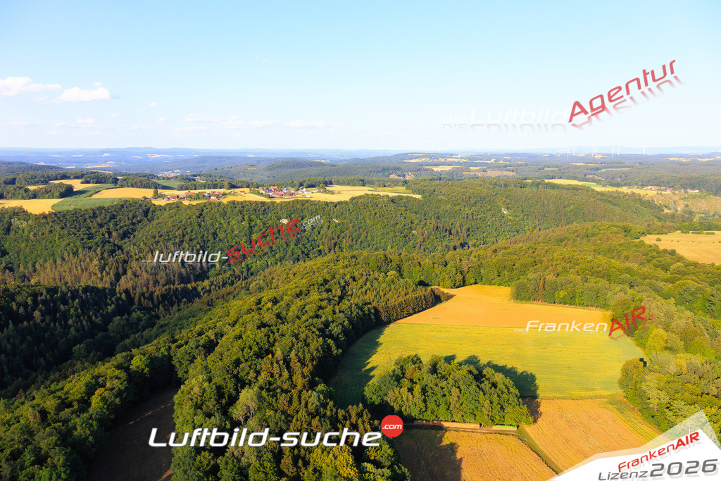 Die Luftaufnahme Bojendorf - Wattendorf wurde vom UL-Flugzeug (keine Drohne) aus fotografiert.Hohe Druck- Auflösung-die Geschenkidee!