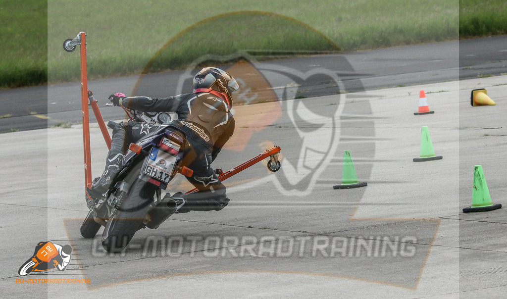 IMG_2449 | gh-motorradtraining-foto.de - Realisiert mit Pictrs.com