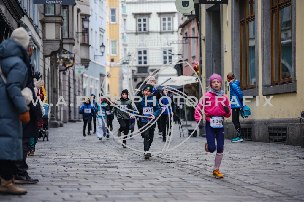 SILVESTERLAUF LINZ 25 | Linz, AUSTRIA, 31. Dezember 25, TRIRUN SILVESTERLAUF LINZ 25 , Image shows: 
Photo: WAPICS / BINDER Manuel