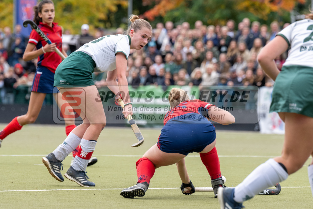 SFE_20231022_0069 | Deutsche Meisterschaft Weibliche U16 Finale Uhlenhorst Mülheim - Düsseldorfer HC am 22.10.2023 in Köln (Düsseldorfer Hockeyclub 1905 e.V.), Photo: Stephan Fehrmann 2023 (Sports-Gallery)