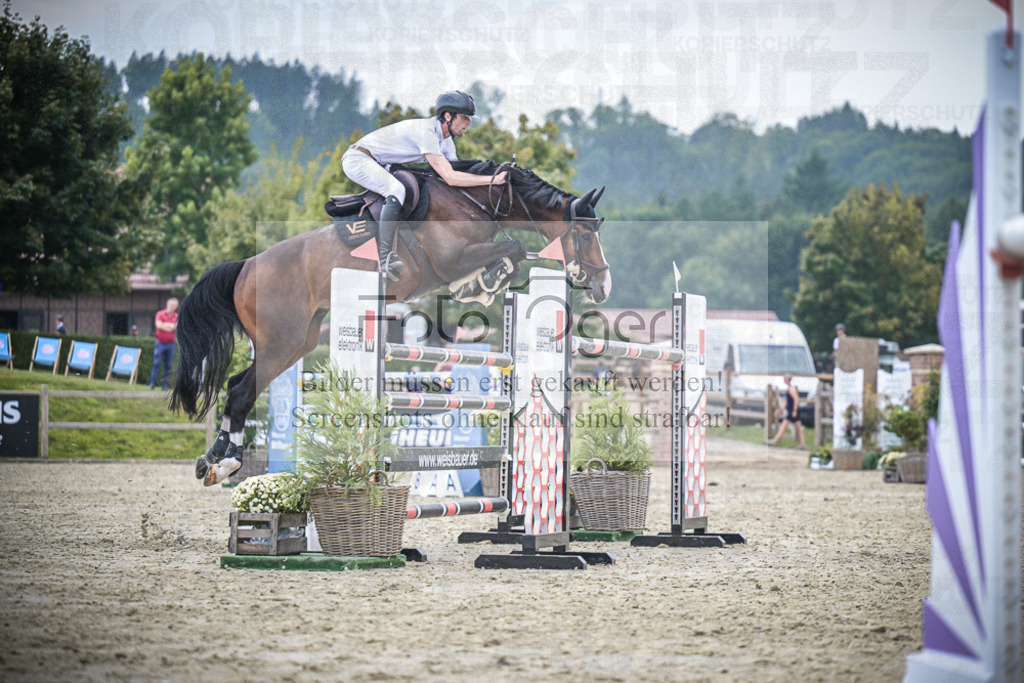 DOS_2771 | Entdecke hochwertige Reitturnierfotos von Foto Oger. Professionell, emotional und authentisch – jetzt Lieblingsmomente im Shop bestellen.Deutschlandweite Turnierfotografie. - Realisiert mit Pictrs.com