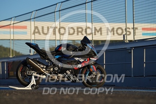 2023_09_07_PBK_19208 | Sportfotografie; SlowMotion; Video; Rennstrecke; Hafeneger; Speer; Racing; RSE; BMW; CBO; Trackday; Motorsportarena; Hockenheimring; Brno; Most; Barcelona; Valencia