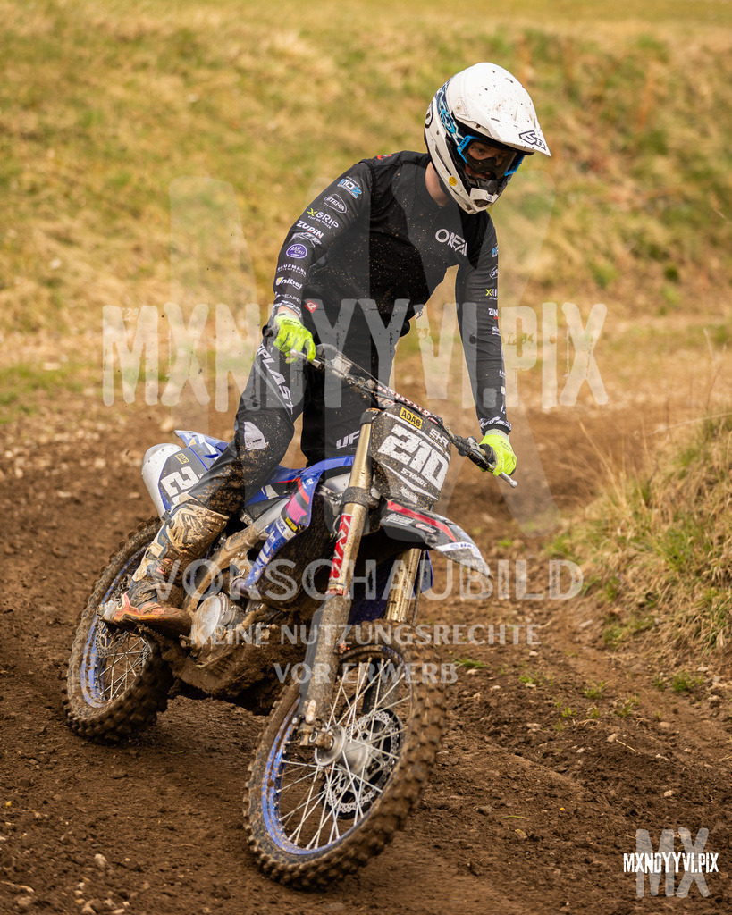 866A0564 | mxndyyvipix