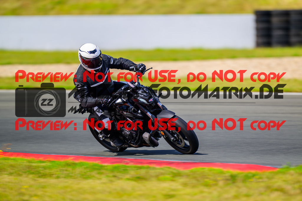 MaZZes_FotoMatrix_240725_6007705_0854 | GELB