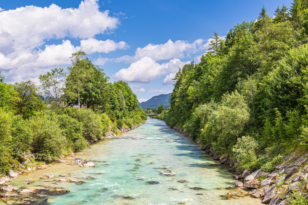 Der Fluss Isar bei Mittenwald in Bayern | Der Fluss Isar bei Mittenwald in Bayern.