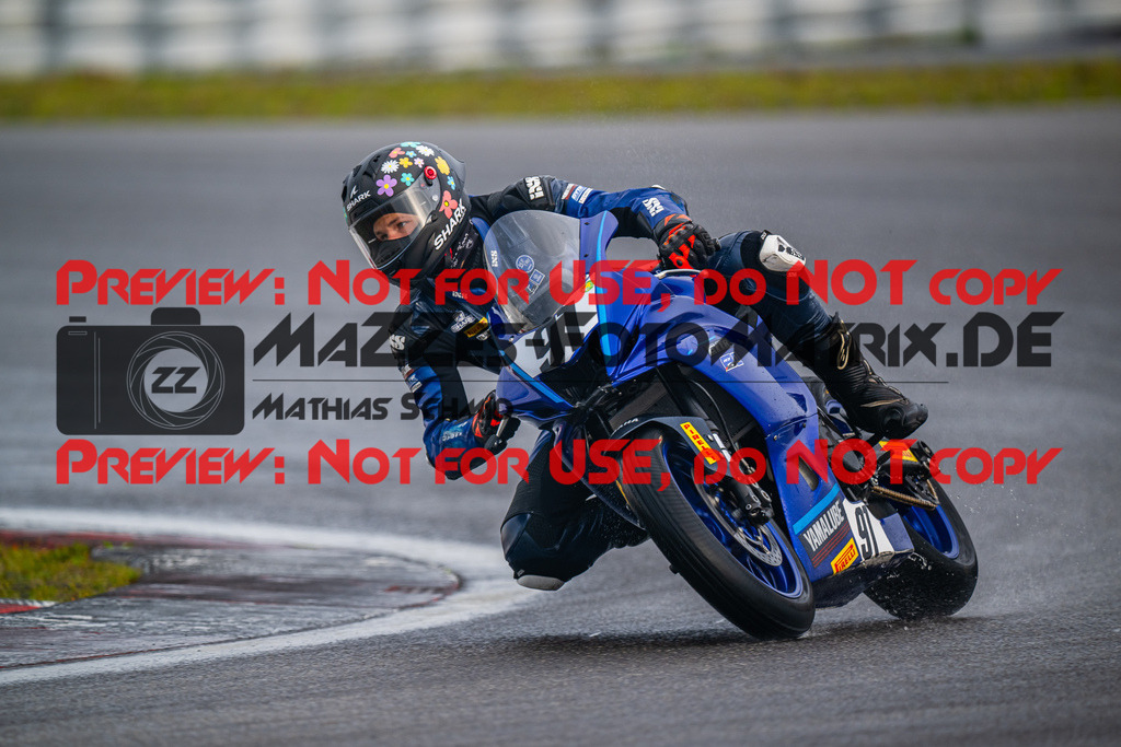 MaZZes_FotoMatrix_240830_6007705_0252 | R7