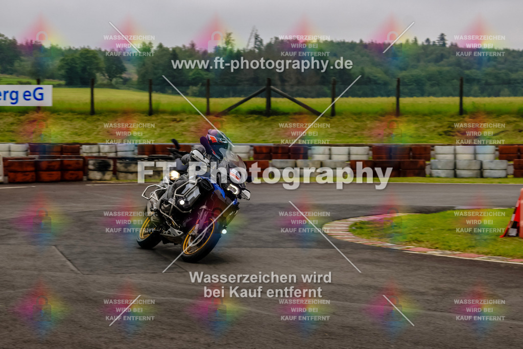 OBK-5197 | Hier findet Ihr Bilder von Touristenfahrten auf der Nürburgring Nordschleife oder von anderen Veranstaltungen die ich besucht habe. Viel Spass beim Durch Schauen 