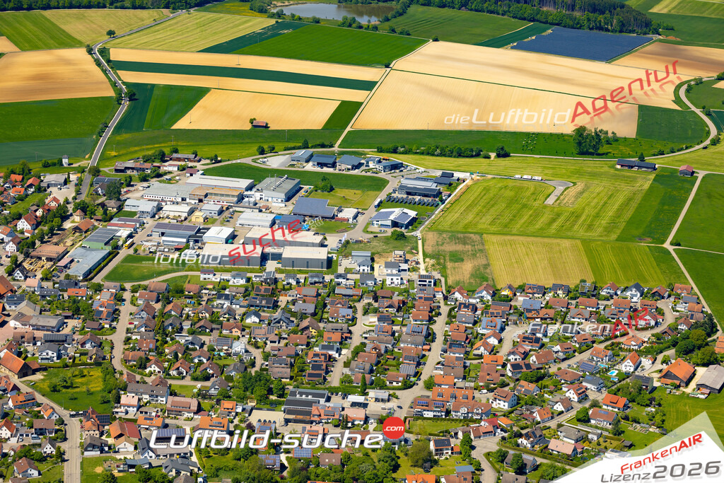 Luftaufnahme von Schechingen Vs Google Maps- Die Luftaufnahme wurde 2025 vom UL-Flugzeug heraus erstellt ( keine Drohne ) - Hochauflösende Luftaufnahme - für professionelle Ausdrucke geeignet. Die Geschenkidee !Mit Lizenz und Bildrechte bestellbar
