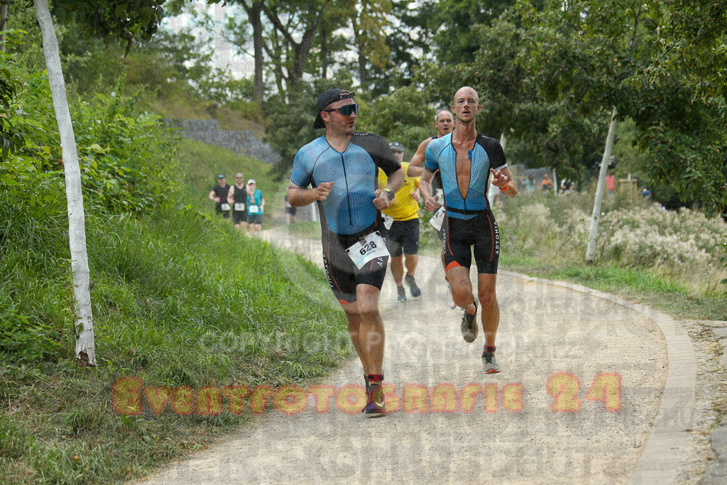 250824_1409_EX1_5160 | Sportfotografie im Rhein-Sieg Kreis, Köln, Bonn, NRW, Rheinland Pfalz, Hessen, etc. Unser Tätigkeitsfeld umfasst den Laufsport vom Volkslauf über den Marathon, Duathlon, Triathon bis zum Ultralauf wie Kölnpfad Ultra oder Schindertrail.