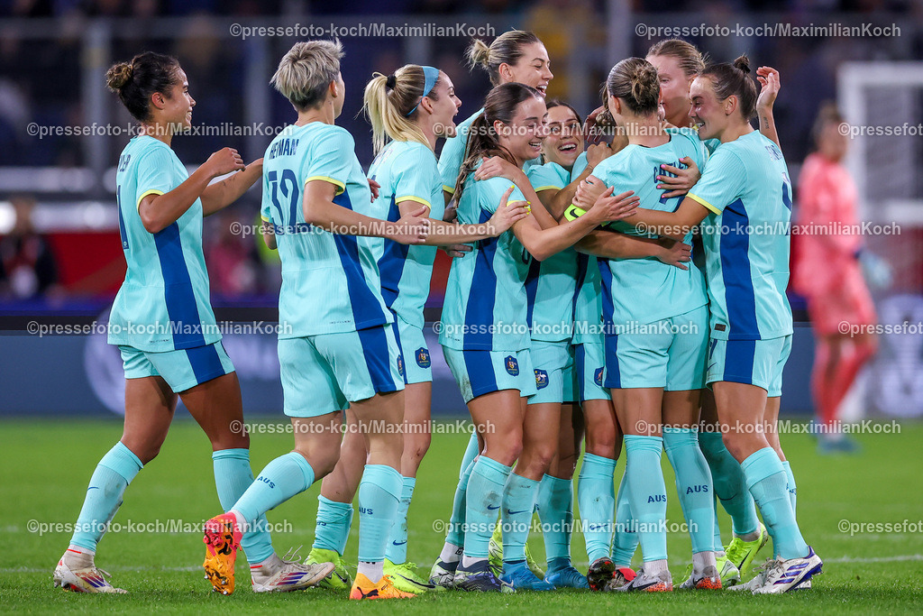 DFB28102401028 | 28.10.2024, Fußball Länderspiel Frauen, Deutschland - Australien, Schauindland-Reisen-Arena Duisburg, Saison 2024 2025: Torjubel nach dem Ausgleich zum 1:1 durch Kyra Cooney-Cross (AZN #23)