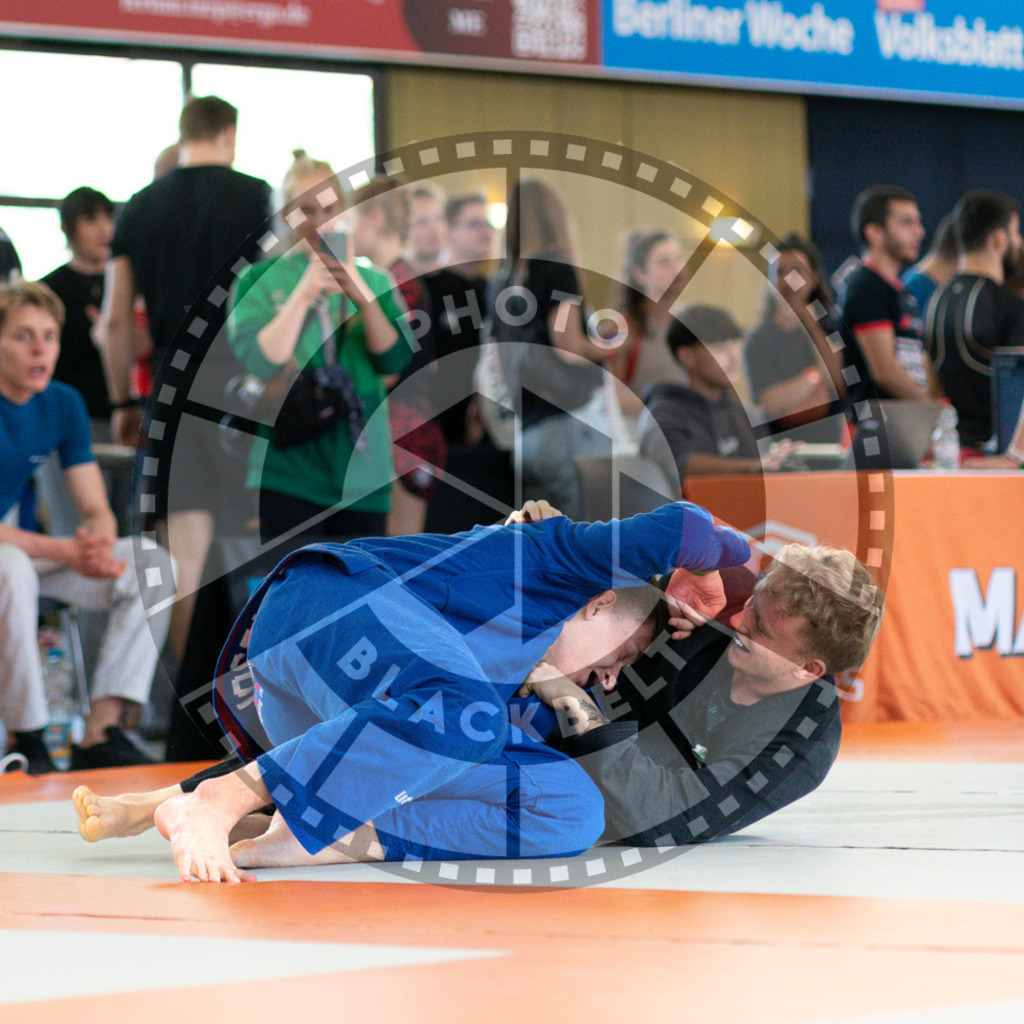 20240915PBB2845 | Athletes compete during the Grappling Industries’ grappling and Brazilian jiu-jitsu competition in Berlin, on September 15, 2024.