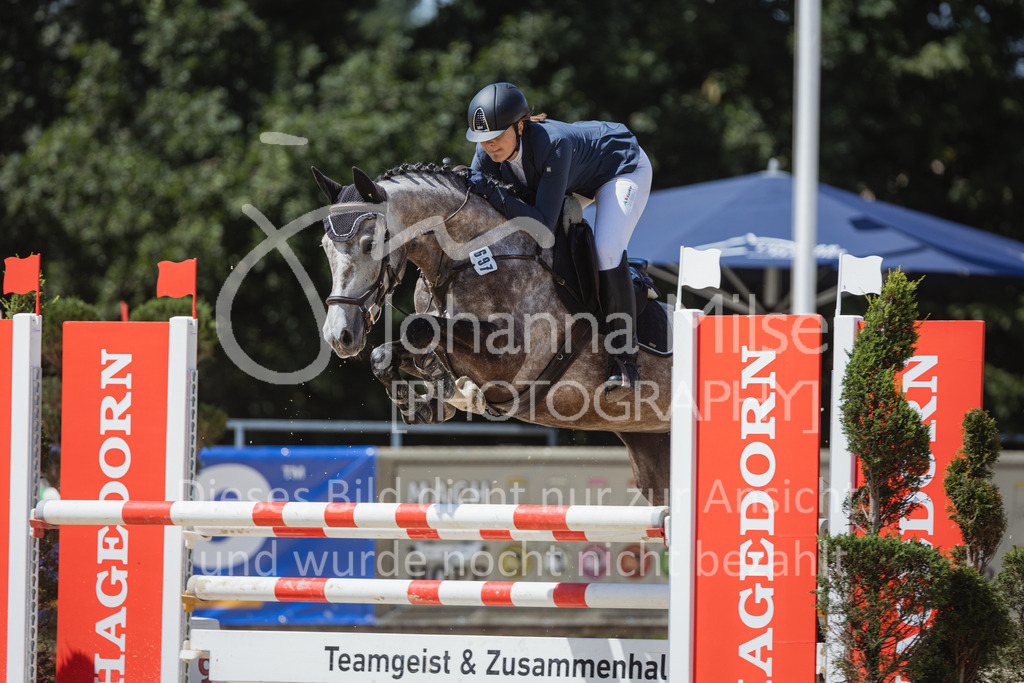 220728_BHO_BronzeTour_L-Stil_1-334 | Deine schönsten Turniermomente als professionelle Fotos! Entdecke hochwertige Pferdesport-Fotografie im Online-Shop. Jetzt Fotos finden & bestellen!