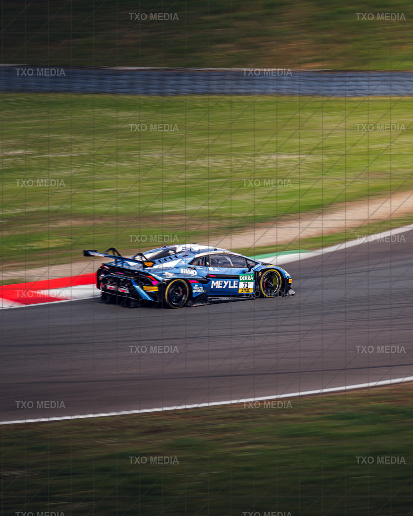 _TXM5413 | Exklusive Motorsport-Fotografie aus Leipzig von TXO Media – für Rennfahrer, Teams & Sponsoren. Sausemuth liefert starke Bilder, die Emotion zeigen. Jetzt buchen & glänzen! - Realisiert mit Pictrs.com