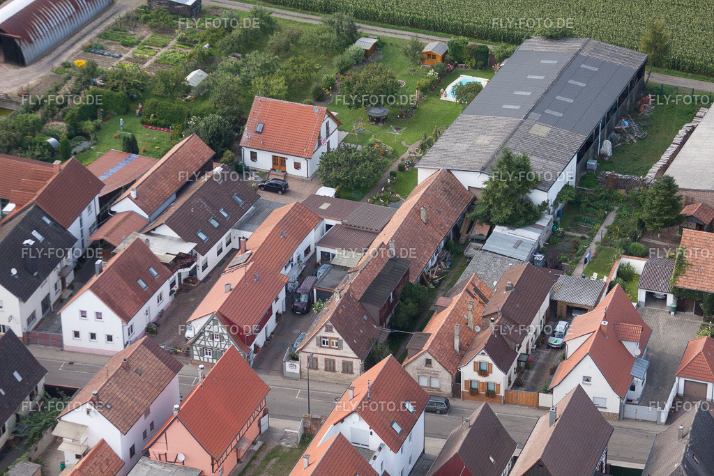 Kandel, Saarstr | Luftbild: Kandel, Saarstr in Kandel im Bundesland Rheinland-Pfalz in Deutschland. Foto: IMG_44045.jpg vom 17.08.2011 durch Werner Riehm/FLY-FOTO.de - Realisiert mit Pictrs.com