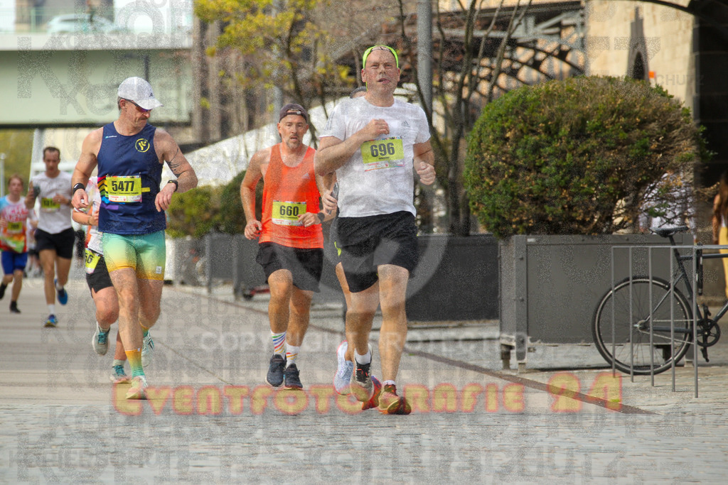 250920_1519_EV4_8462 | Sportfotografie im Rhein-Sieg Kreis, Köln, Bonn, NRW, Rheinland Pfalz, Hessen, etc. Unser Tätigkeitsfeld umfasst den Laufsport vom Volkslauf über den Marathon, Duathlon, Triathon bis zum Ultralauf wie Kölnpfad Ultra oder Schindertrail.