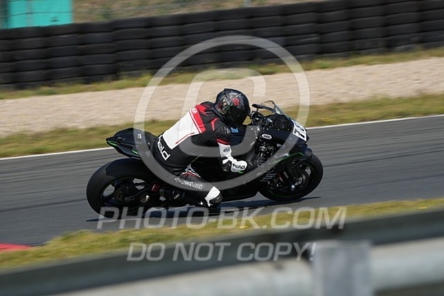 2024_08_15_PBK_14200 | Sportfotografie; SlowMotion; Video; Rennstrecke; Hafeneger; Speer; Racing; RSE; BMW; CBO; Trackday; Motorsportarena; Hockenheimring; Brno; Most; Barcelona; Valencia