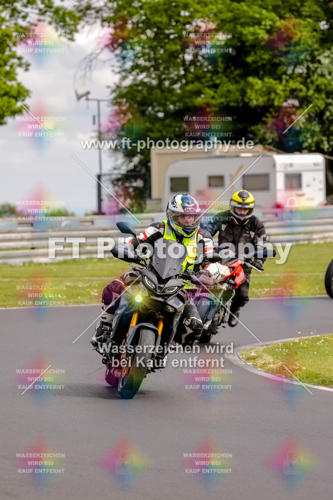 MotoTeamVBK-20806 | Hier findet Ihr Bilder von Touristenfahrten auf der Nürburgring Nordschleife oder von anderen Veranstaltungen die ich besucht habe. Viel Spass beim Durch Schauen 