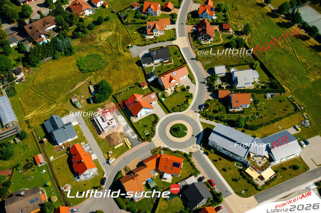 Die Luftaufnahme der Stadt Stockheim wurde vom UL-Flugzeug heraus erstellt ( keine Drohne )- hohe Auflösung für beste Qualität