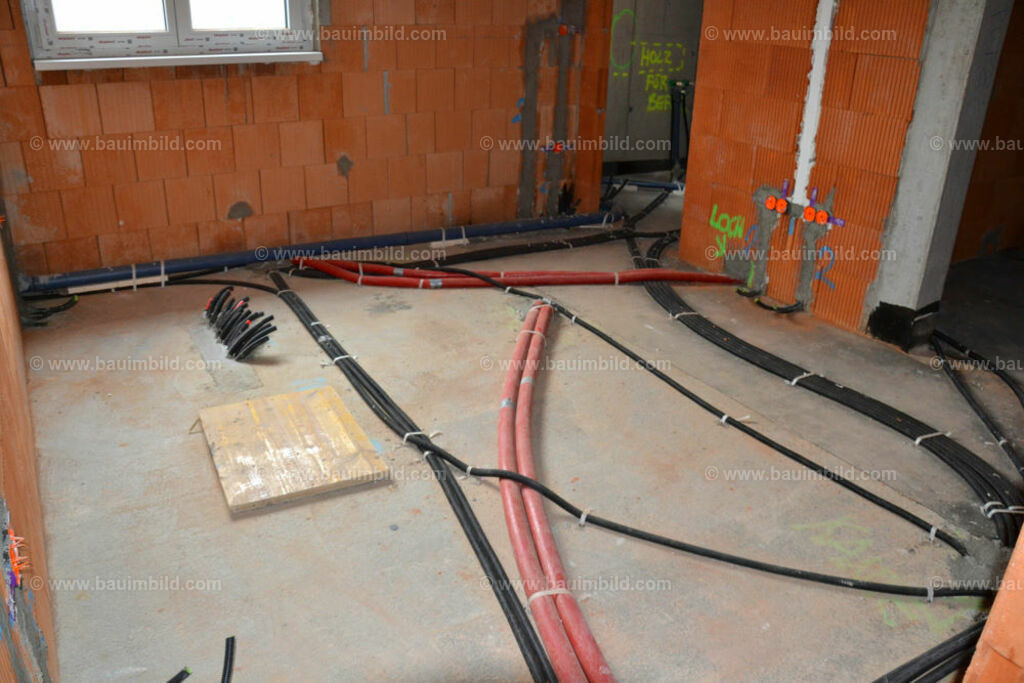 bib-lg15-sanitaer-0077 | Nach LV-Leistungsgruppen sortierte Detailfotos über den Bau eines Hauses. Alle Hausbau-Bilder direkt vom Urheber und Autor der Website Haus-Selber-Bauen.com