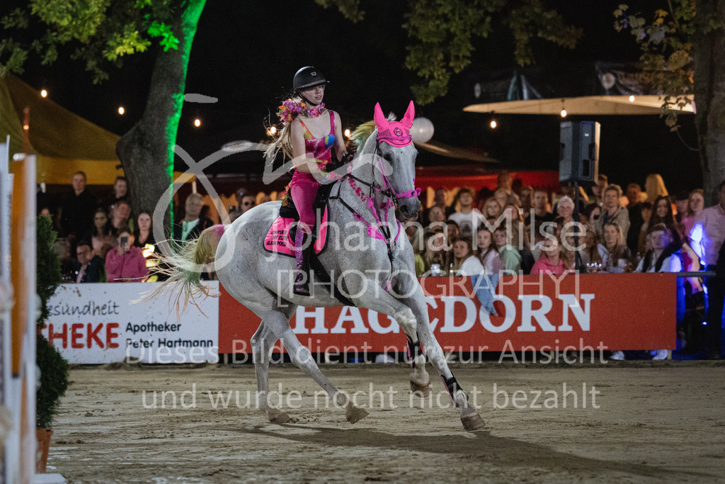 230827_Delbrueck_Kostuem-745 | Deine schönsten Turniermomente als professionelle Fotos! Entdecke hochwertige Pferdesport-Fotografie im Online-Shop. Jetzt Fotos finden & bestellen!