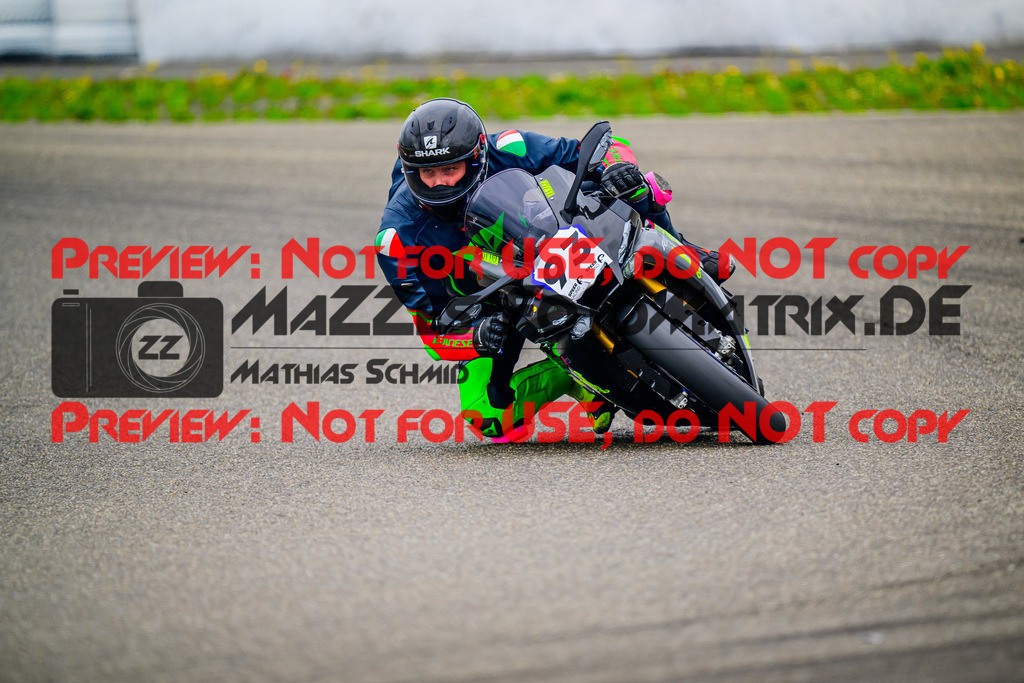 MaZZes_FotoMatrix_240804_6007705_4299 | Fotograf Mathias Schmid
Sportfotograf,
Eventfotograf,
Hochzeitsfotograf,
Portraitfotograf