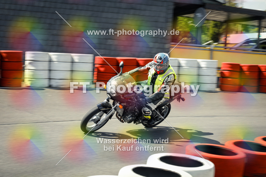 OBK_Mai_Martina_Markus-11110 | Hier findet Ihr Bilder von Touristenfahrten auf der Nürburgring Nordschleife oder von anderen Veranstaltungen die ich besucht habe. Viel Spass beim Durch Schauen 