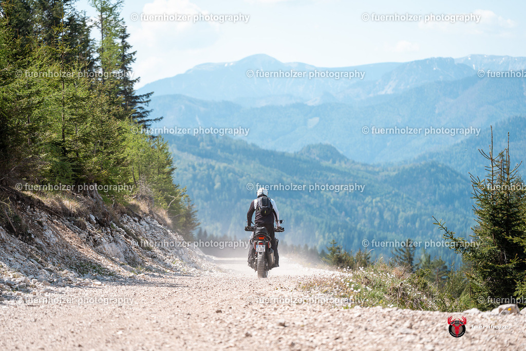 fuernholzer_250501-C2-200 | Fotografische Impressionen von der Red Stag Enduro Extreme by fuernholzer-photography.com. Endurosport in Österreich fotografisch festgehalten von fuernholzer. Auftragsfotografie für Private, Gewerbefotos und Industriefotografie. Eventfotografie, Sportfotografie und Motorsportfotografie. Anbieter von Fotoworkshops, Fototraining, fotografischen Vorträgen und Fotoseminaren.